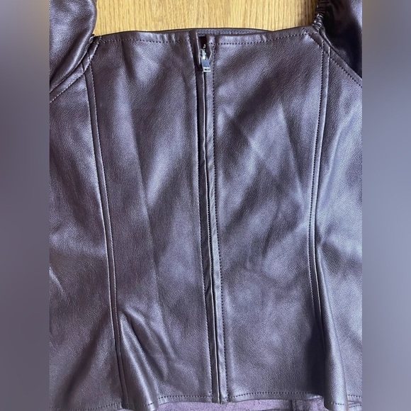 ANDREW MARC MARC NEW YORK Brown Faux Leather Puff Sleeve Top Size Small - Picture 3 of 7